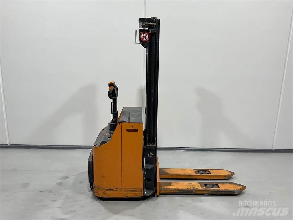 Still EGV-S13 Self Propelled Stackers