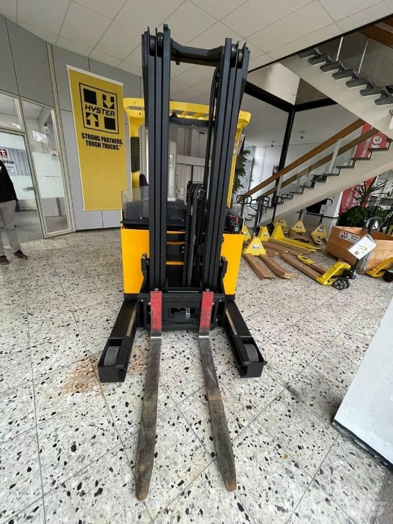 Hyster R 1.4 Reach trucks