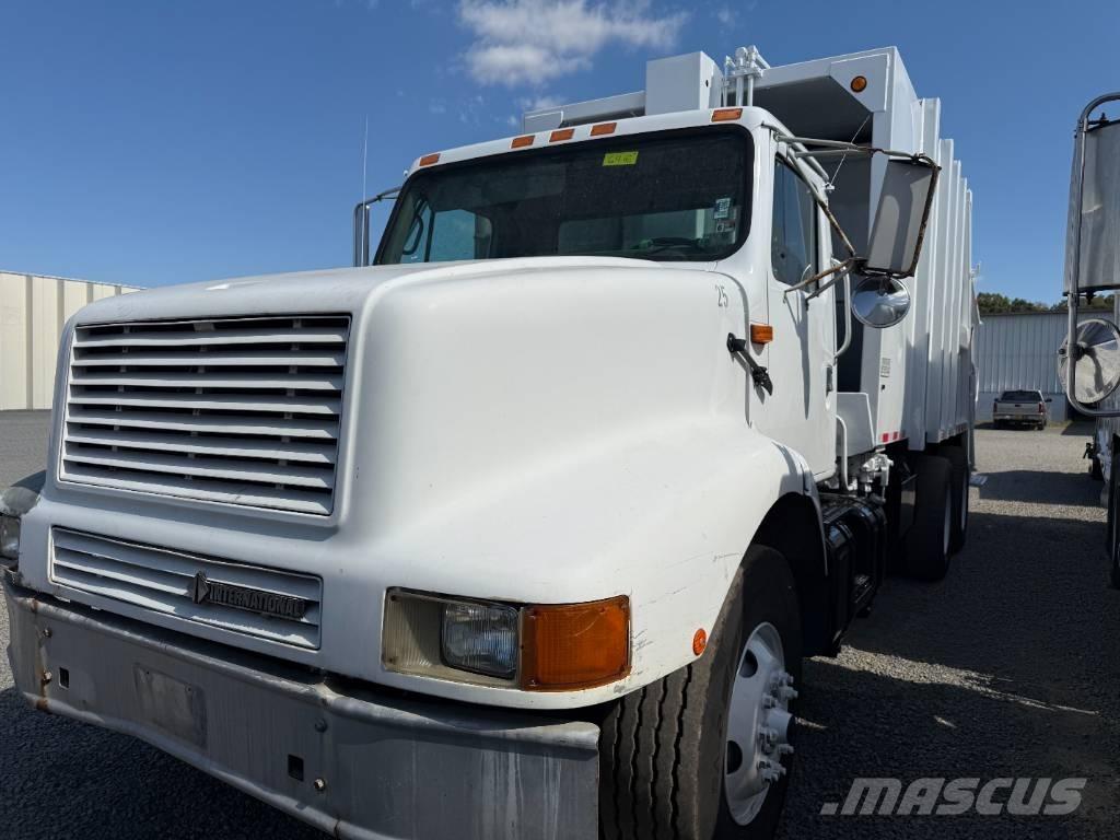 International 2574 Garbage Trucks / Recycling Trucks