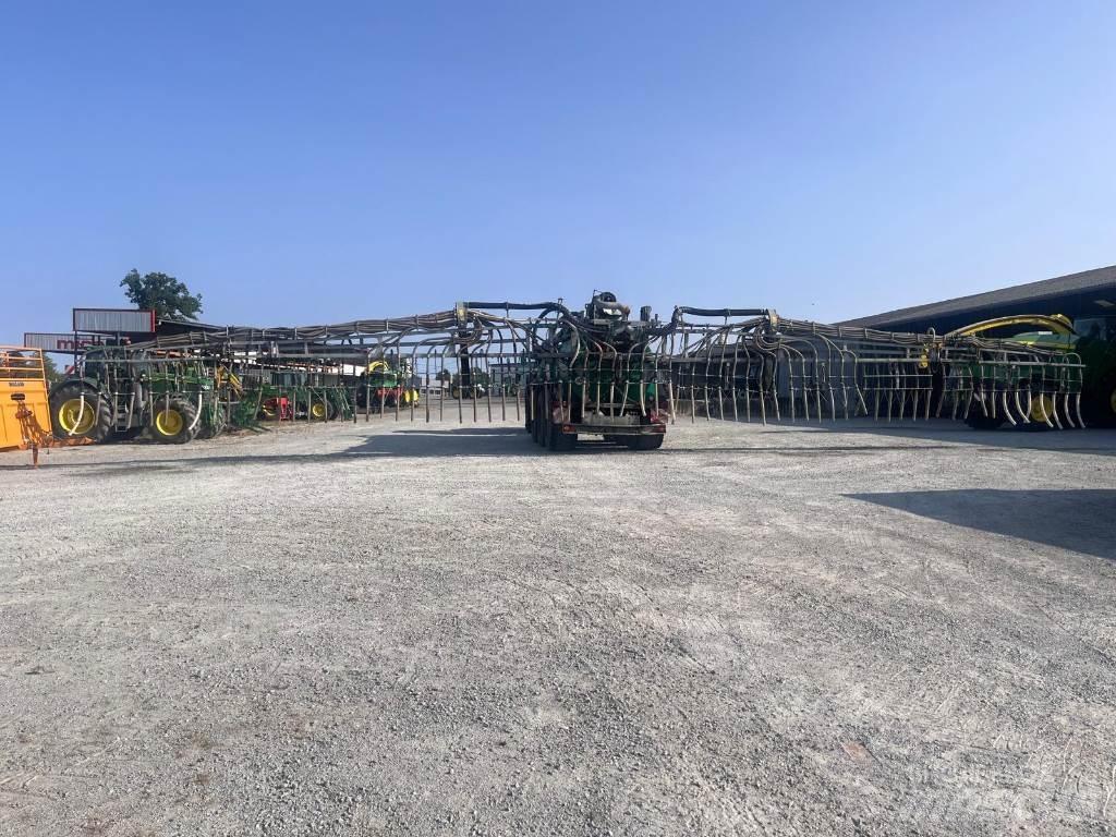 Samson PG 25 Manure spreaders