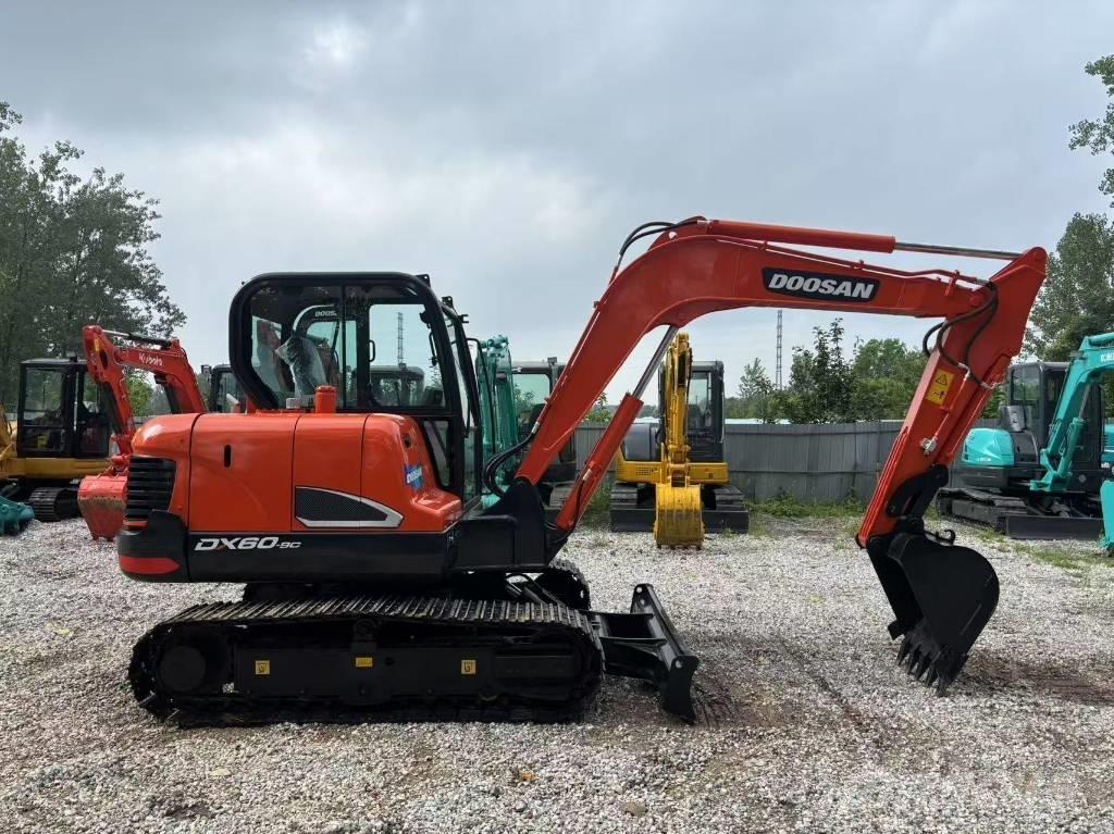 Doosan DX 60 Mini Excavators <7t (Mini Diggers)