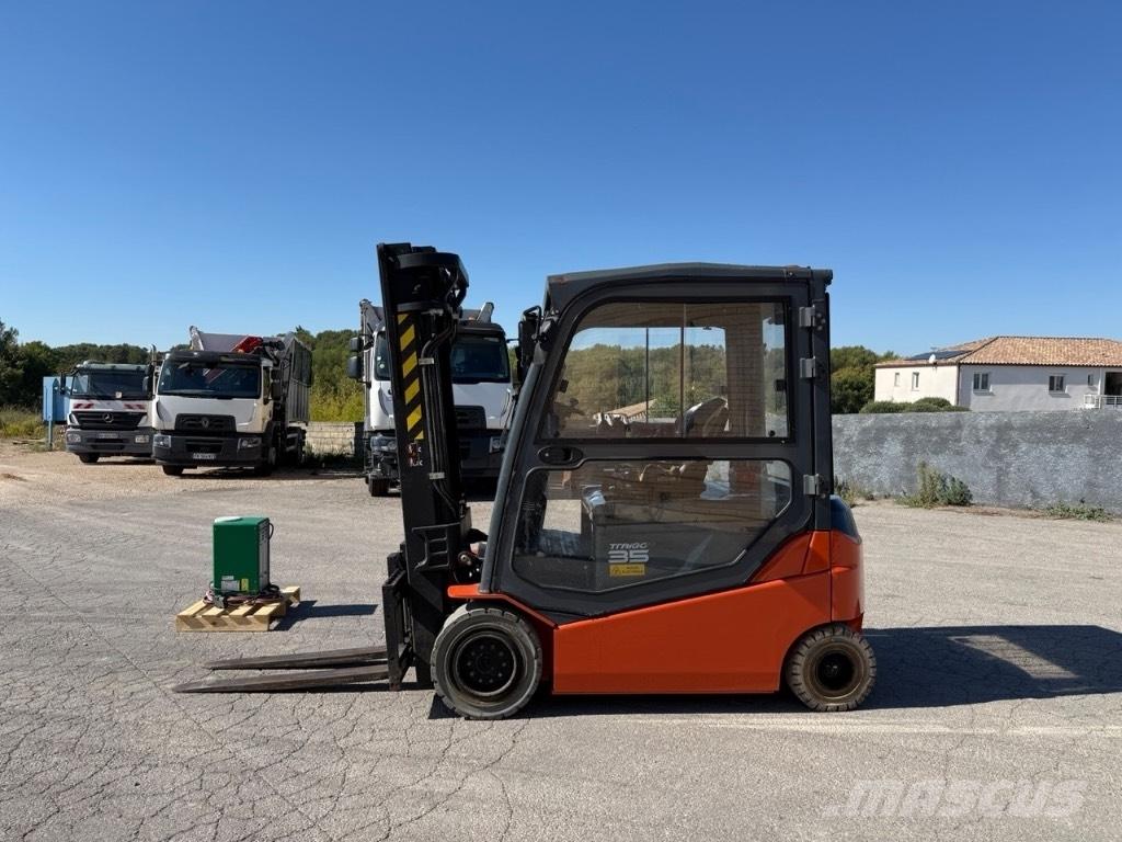 Toyota 8 FBMT 35 Electric Forklifts