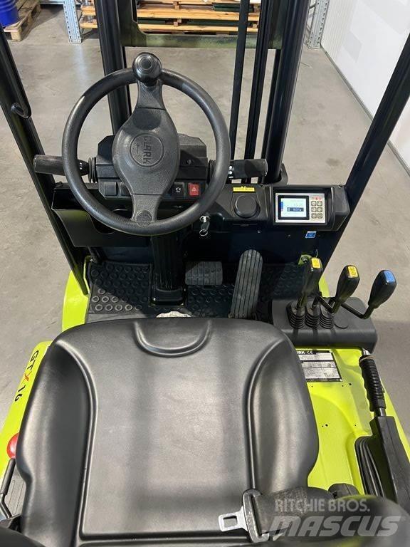 Clark GTX16 Electric Forklifts