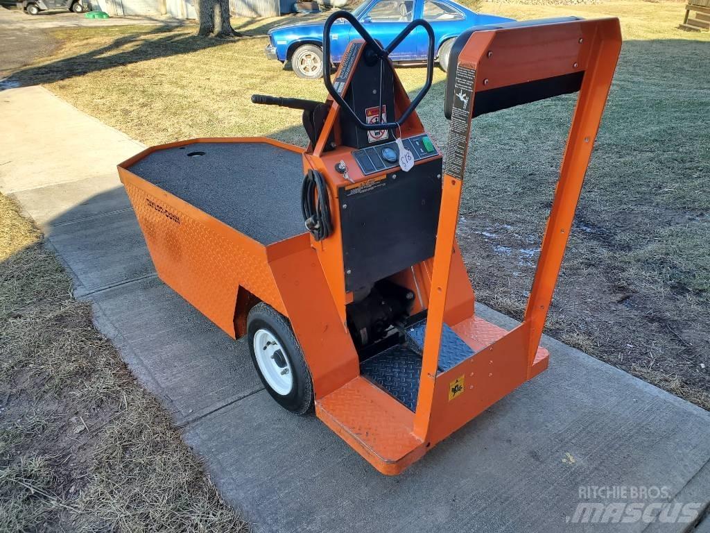 Taylor-Dunn SC100 Tow Trucks / Wreckers