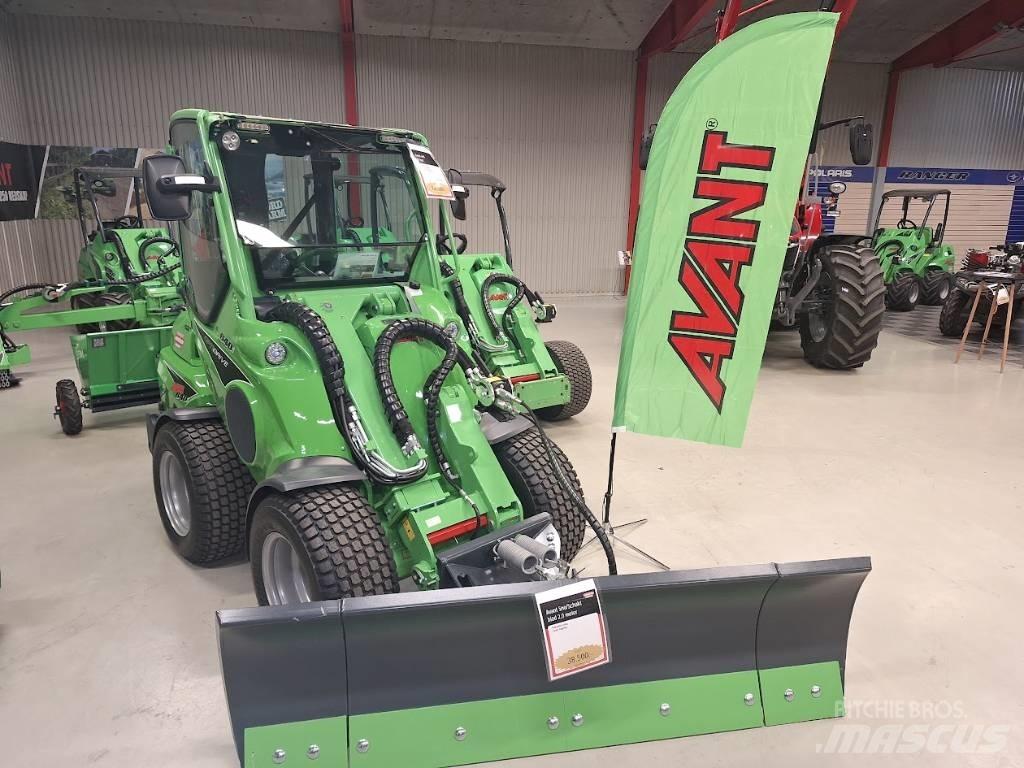 Avant 640i Skid Steer Loaders