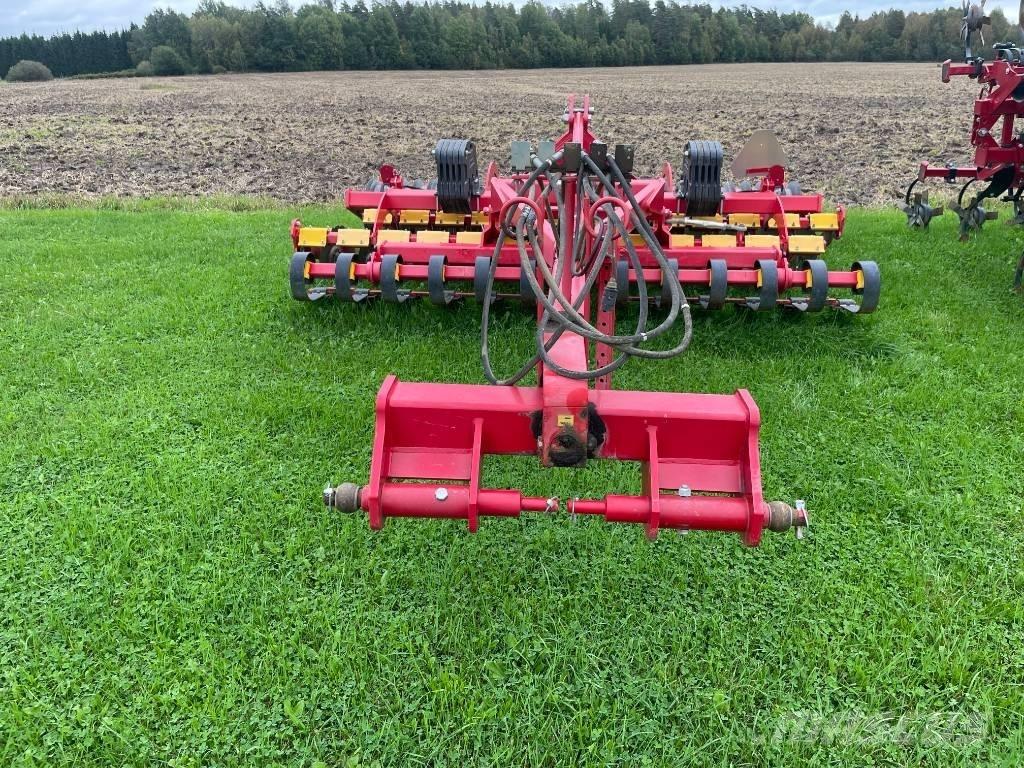 Väderstad CR350 Disc Harrows
