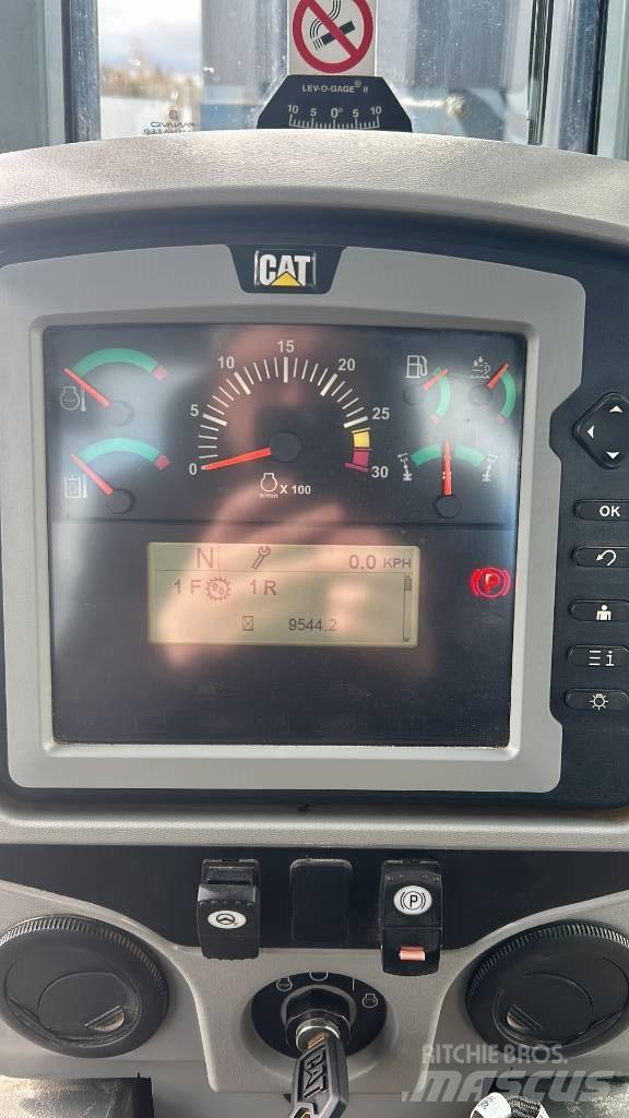 CAT 140 M Motor Graders