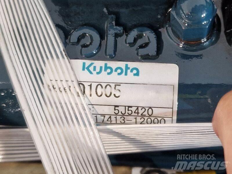 Kubota D1005 Engines