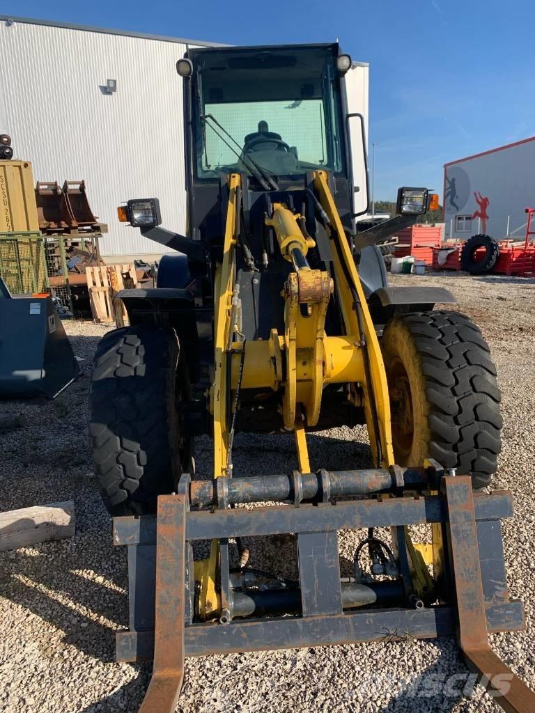 Komatsu WA 90-6 Wheel Loaders