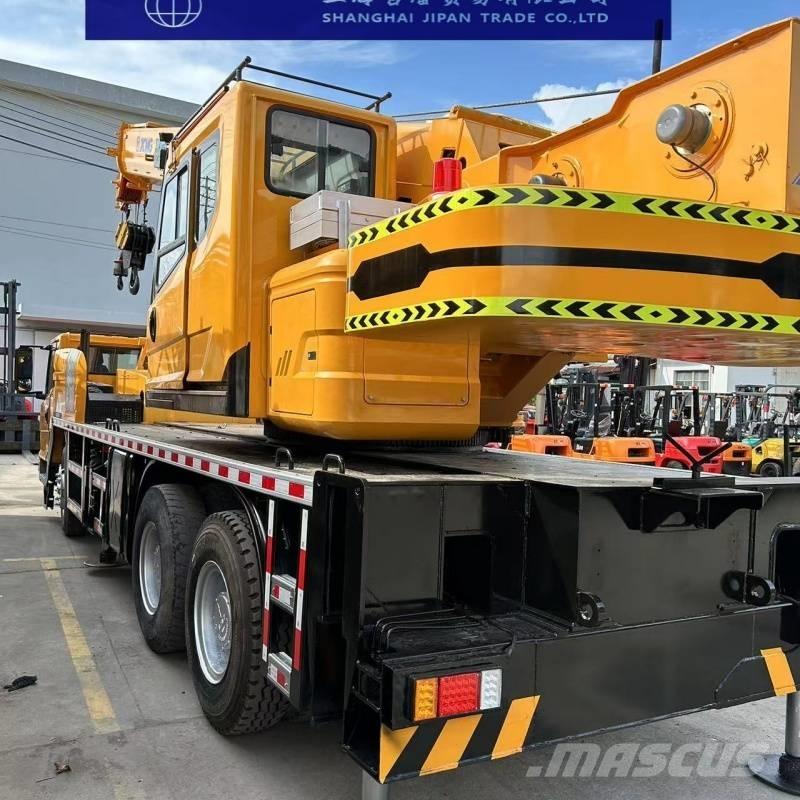 XCMG QY 25 E Mobile and all terrain cranes