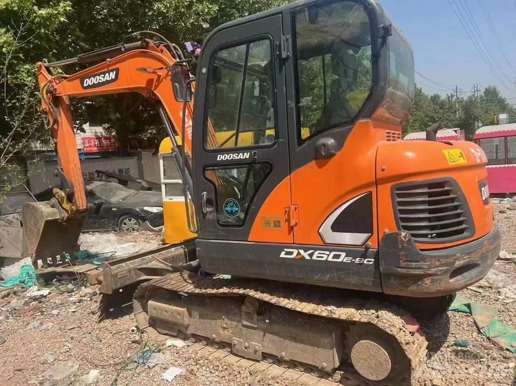 Doosan DX 60 Mini Excavators <7t (Mini Diggers)