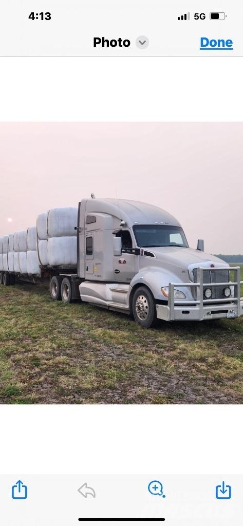 Kenworth T680 Conventional Trucks / Tractor Trucks