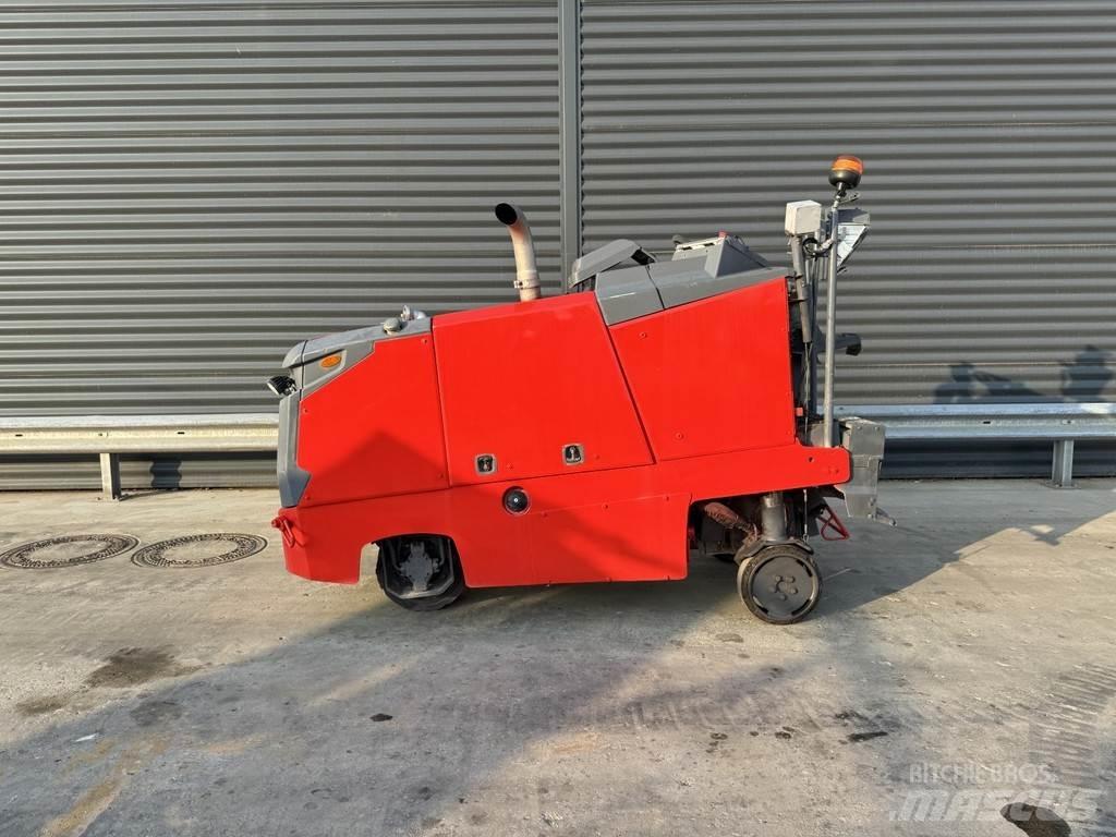 Wirtgen W 35 RI Asphalt cold milling machines