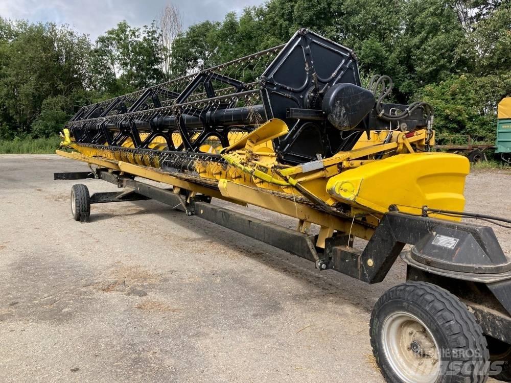 New Holland CR 9080 Combine Harvesters