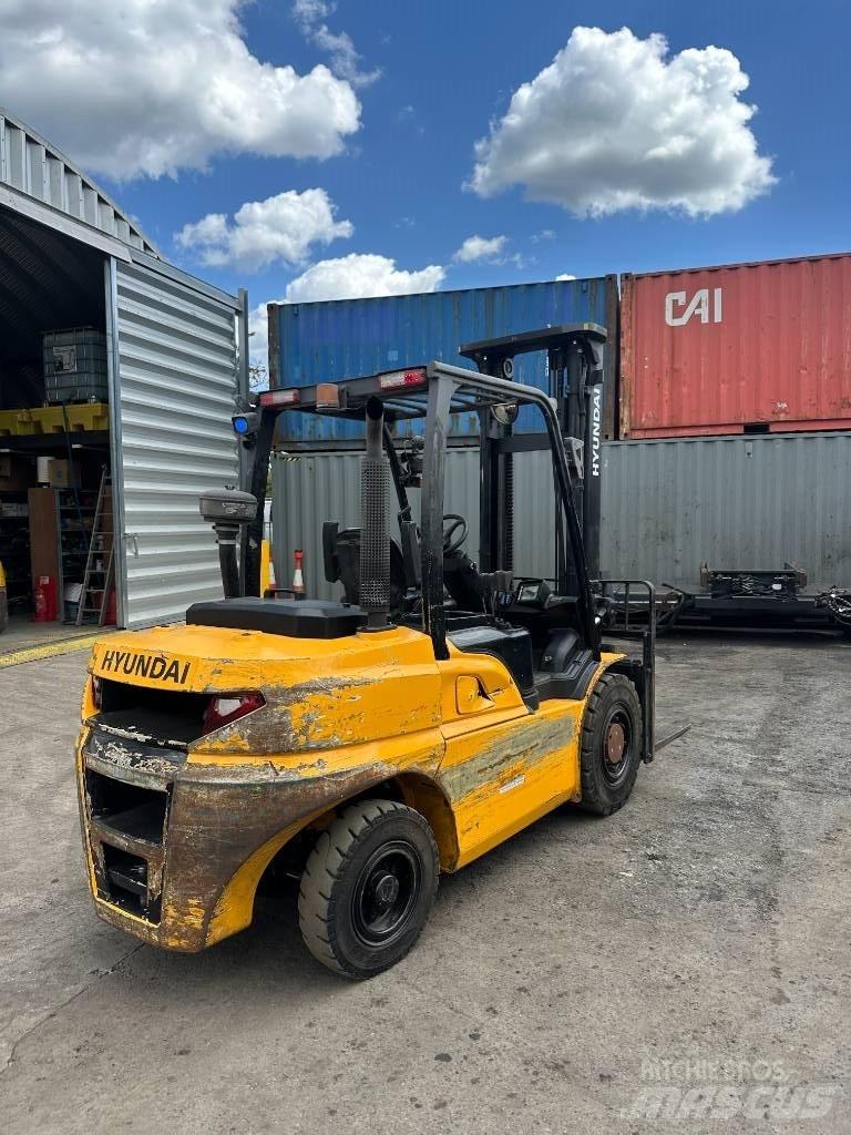 Hyundai 45 D-9 Diesel Forklifts