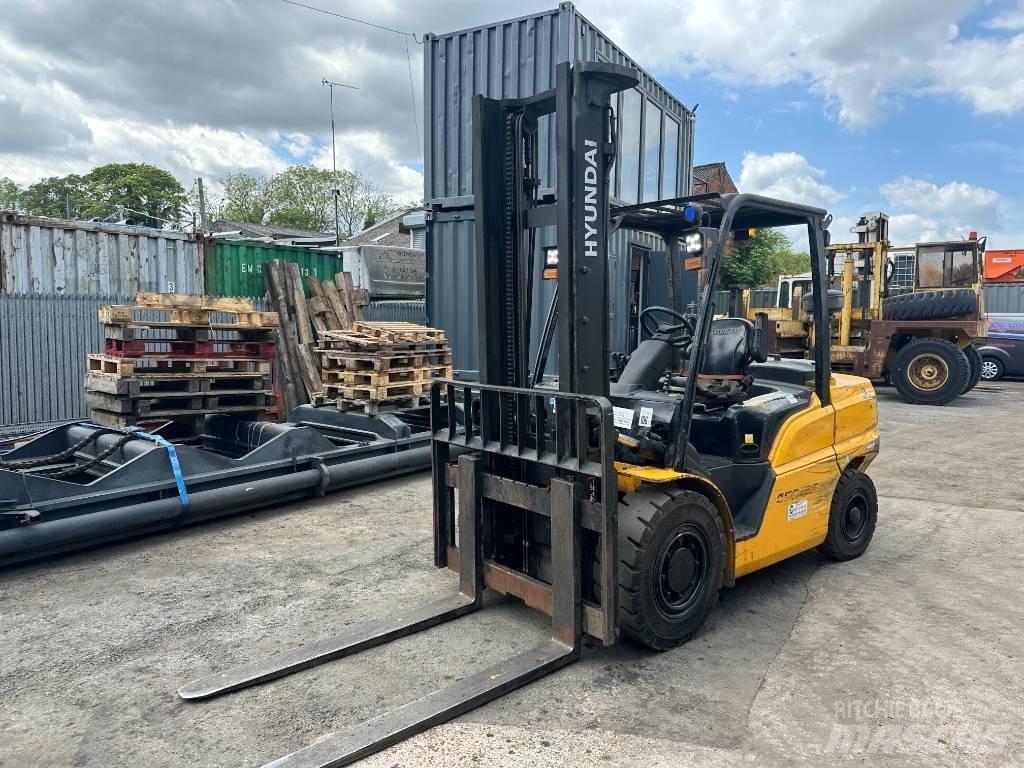Hyundai 45 D-9 Diesel Forklifts