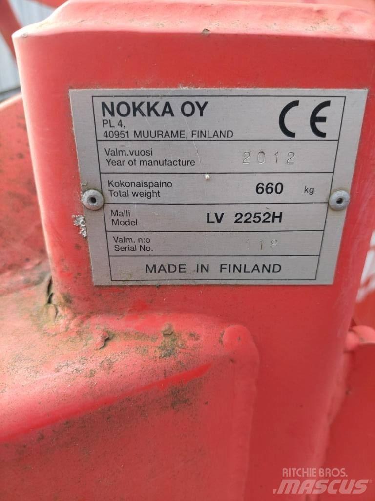 Esko 2252 H Snow Blowers