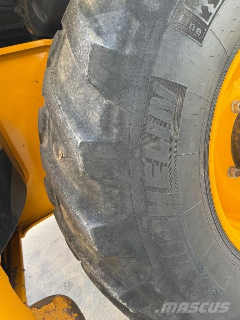 JCB 3 CX Backhoe Loaders