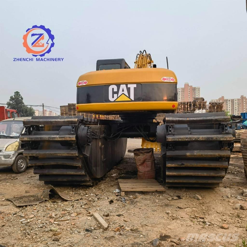 CAT 320 C Amphibious Excavators