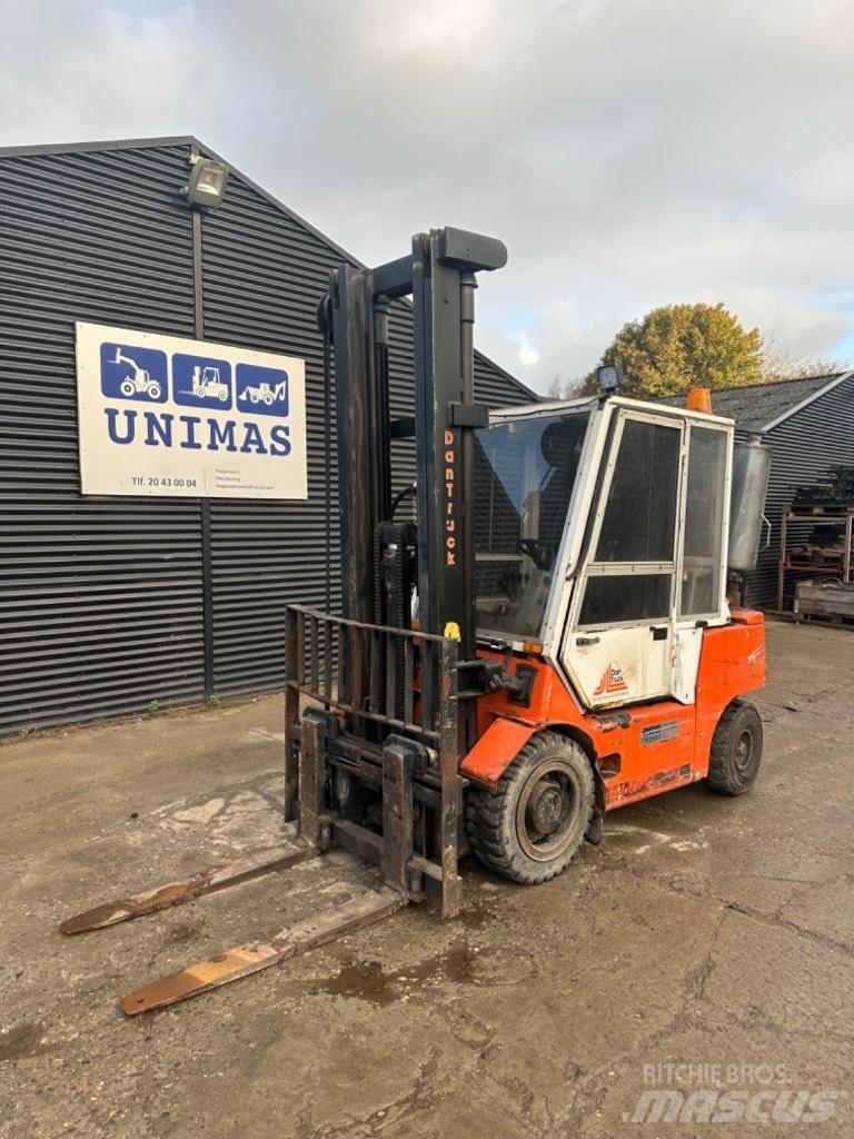 Dantruck 3004 Diesel Forklifts