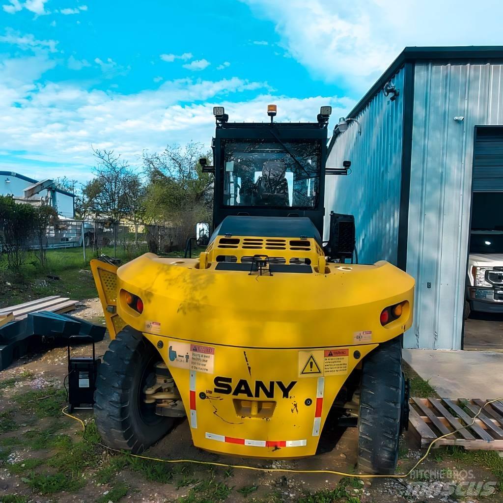 Sany SCP160H4 Rough Terrain Trucks