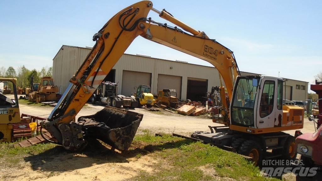 Liebherr A 904 C Wheeled Excavators