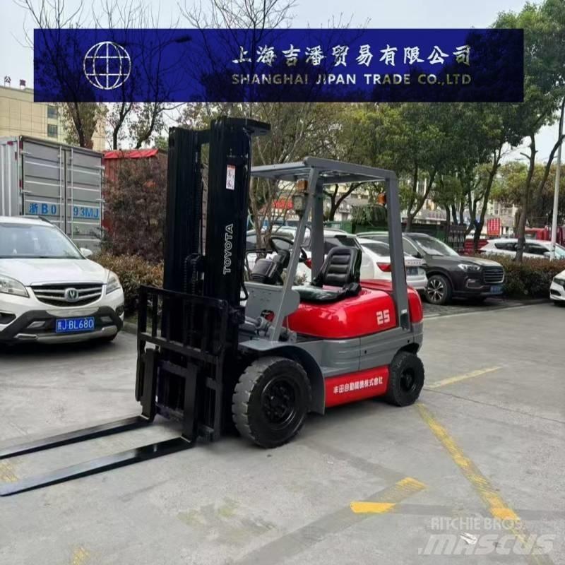 Toyota FD 25 Diesel Forklifts