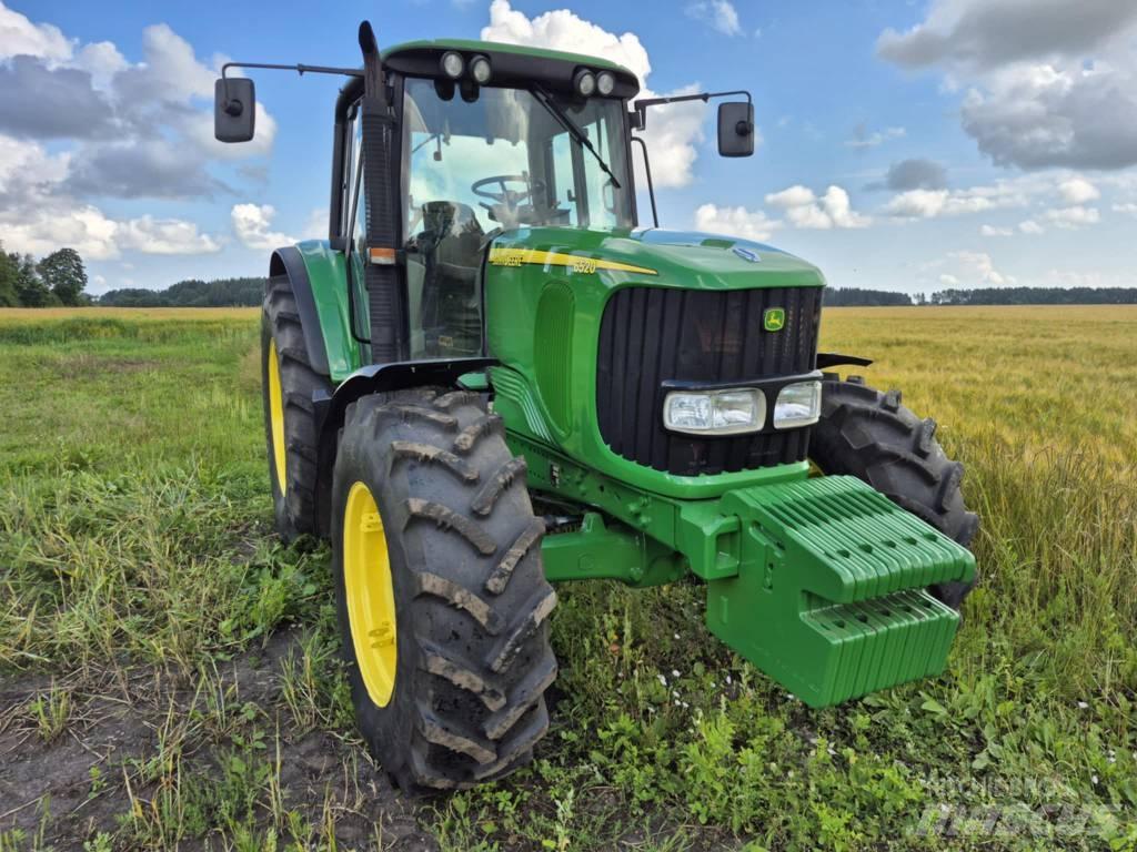 John Deere 6520 Tractors