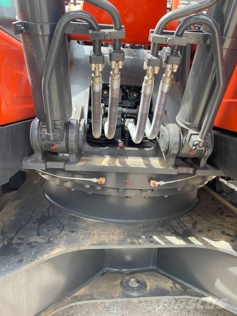 Doosan DX 225 Mini excavators  7t - 12t