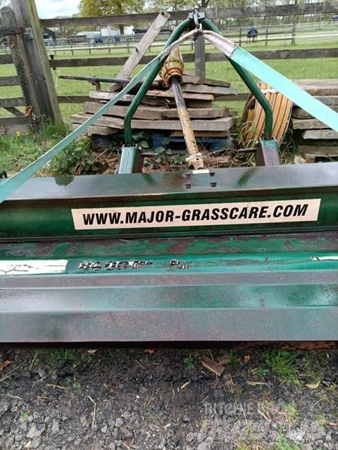 Major 8400 TOPPER Pasture Mowers And Toppers