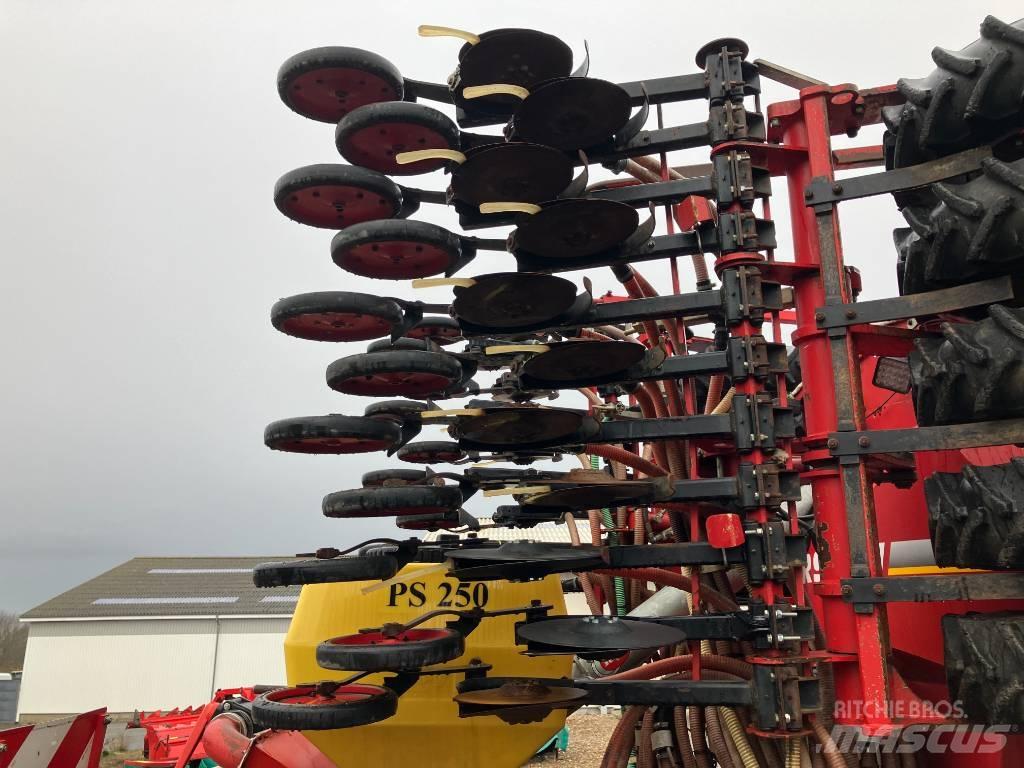 Horsch Pronto 6 DC Farm Drills