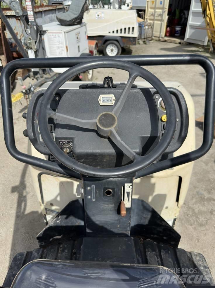 Ingersoll Rand DD 16 Soil Compactors