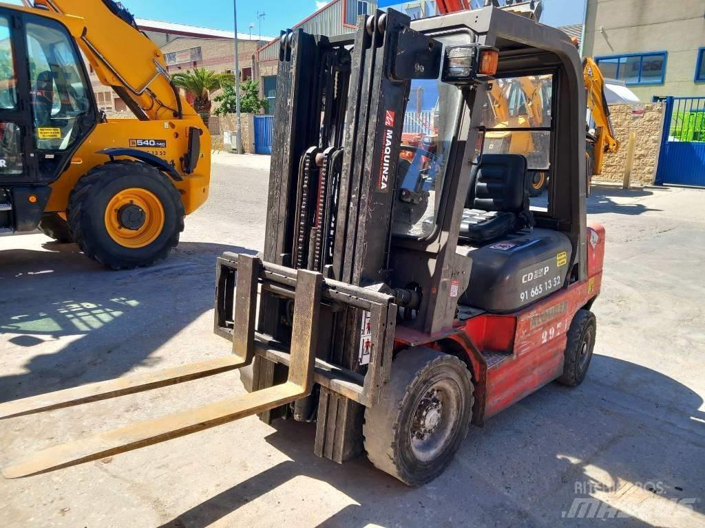 Manitou CD 25 P Diesel Forklifts