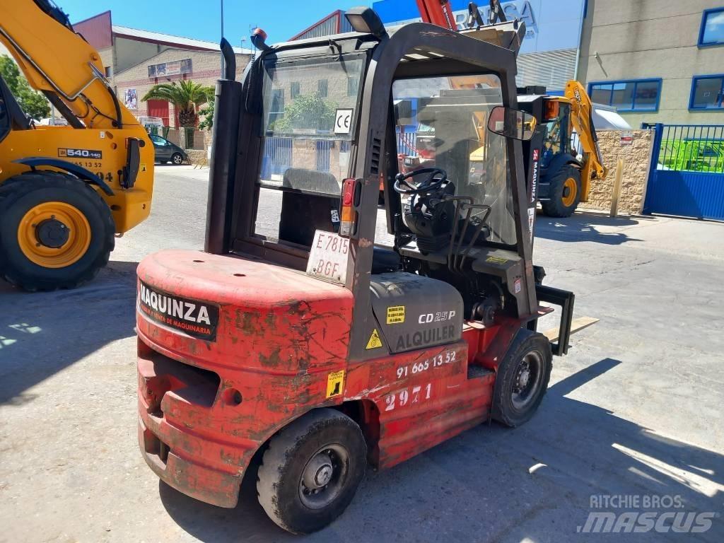 Manitou CD 25 P Diesel Forklifts