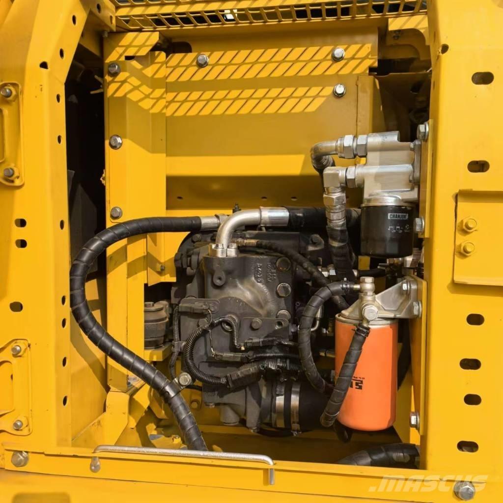 Komatsu PC 130-7 Crawler Excavators