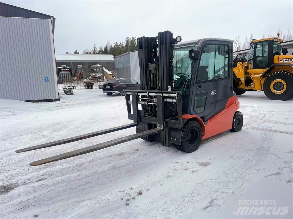 Toyota 8FBMT Electric Forklifts