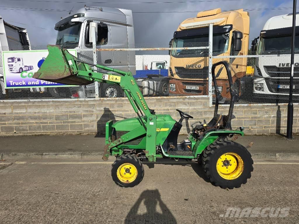 John Deere 2520 HST Compact tractors
