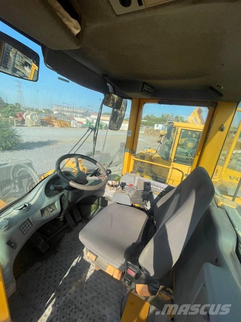Volvo L 180 E Wheel Loaders