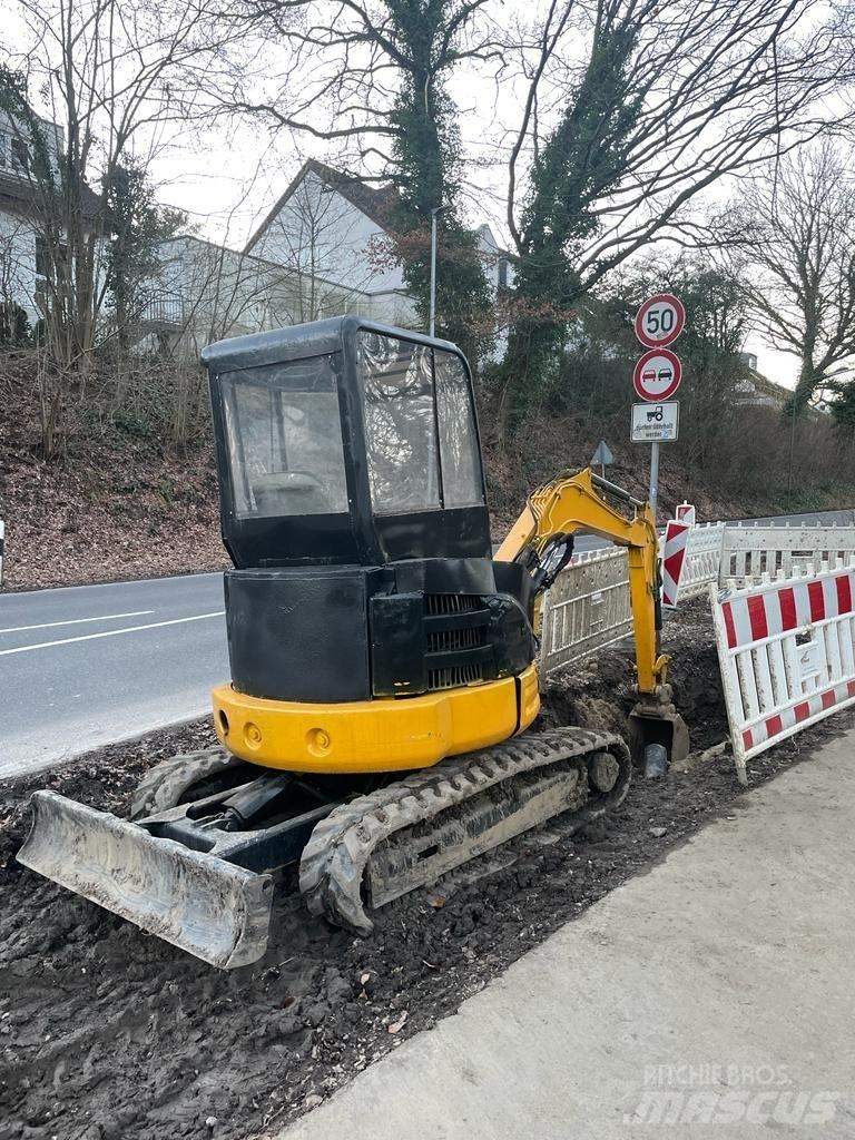 CAT 303 CR Mini Excavators <7t (Mini Diggers)