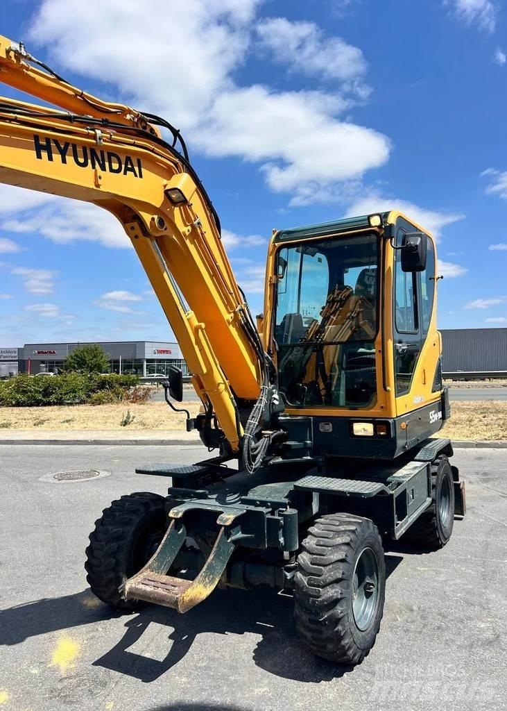 Hyundai R55W-9A Wheeled Excavators