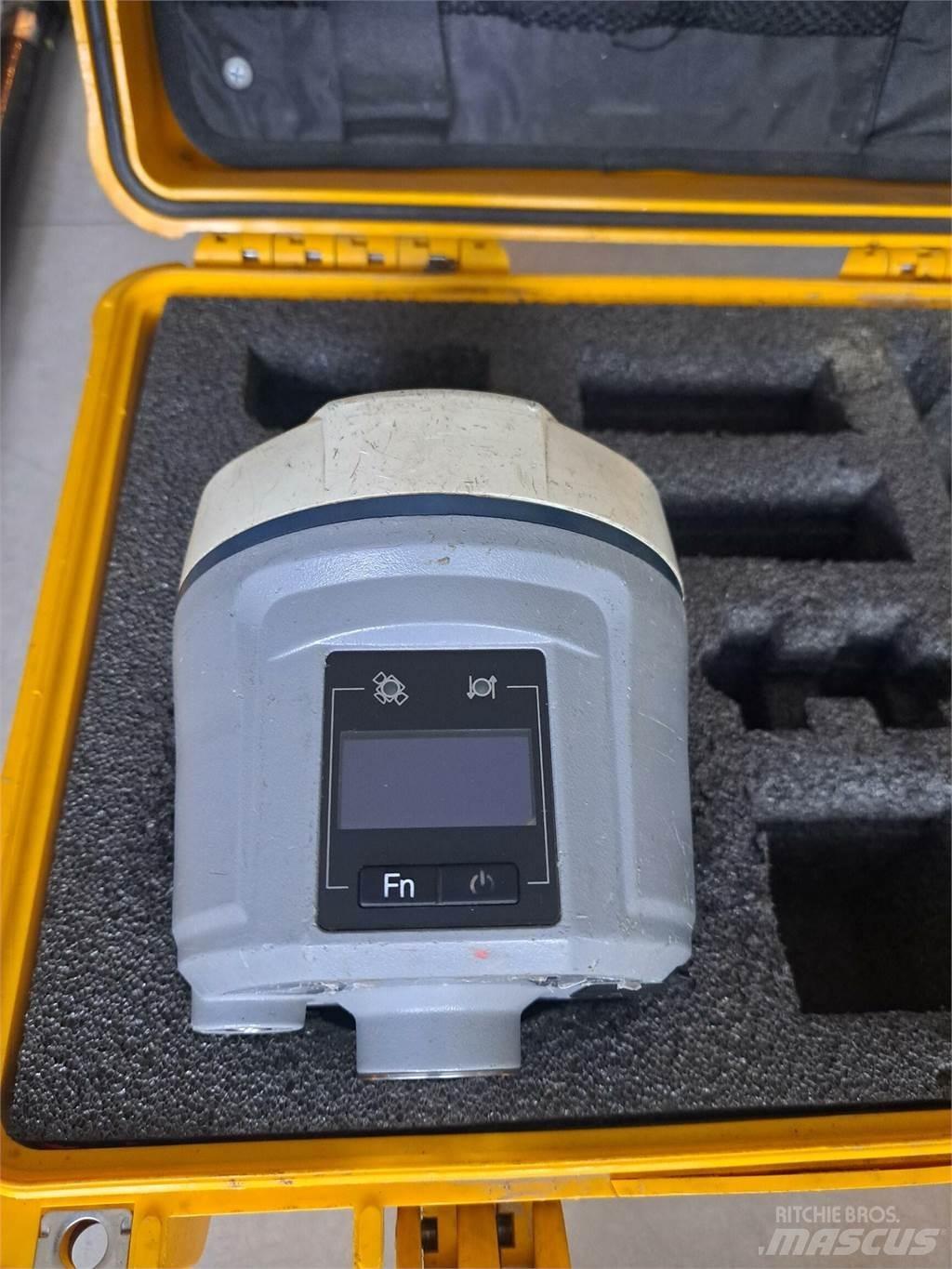  CHC i80 GNSS Instruments, measuring and automation equipment