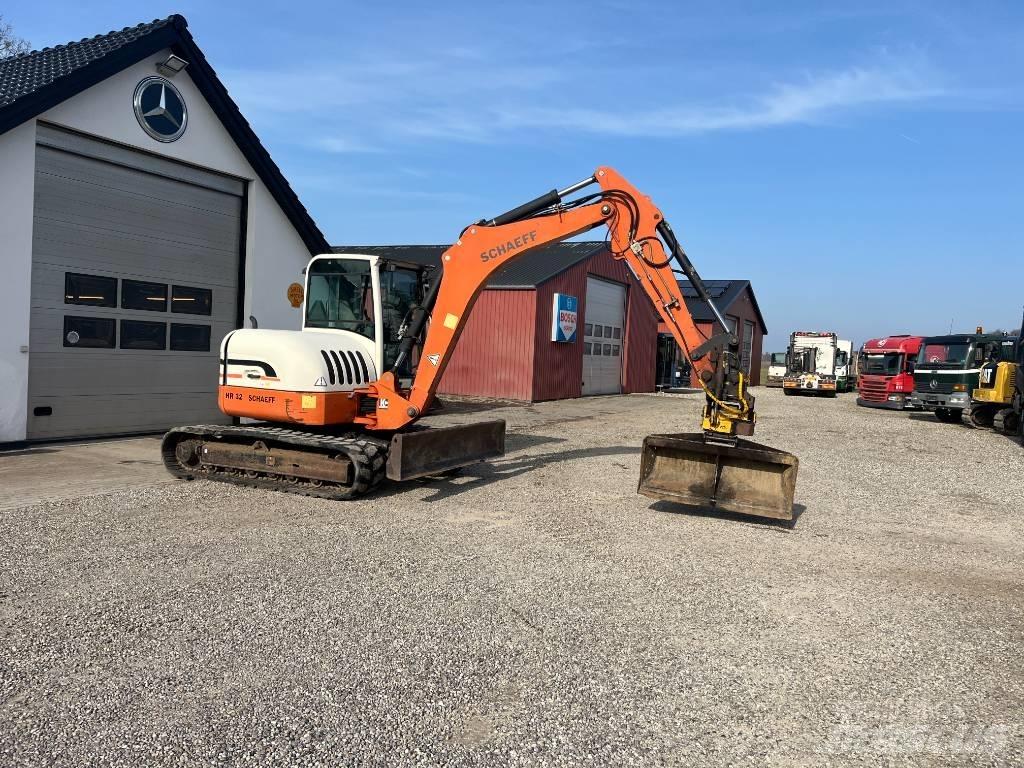 Schaeff HR 32 Mini excavators  7t - 12t