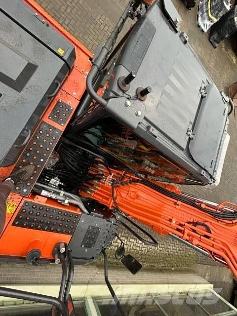 Hitachi ZX 170 W-6 Wheeled excavators