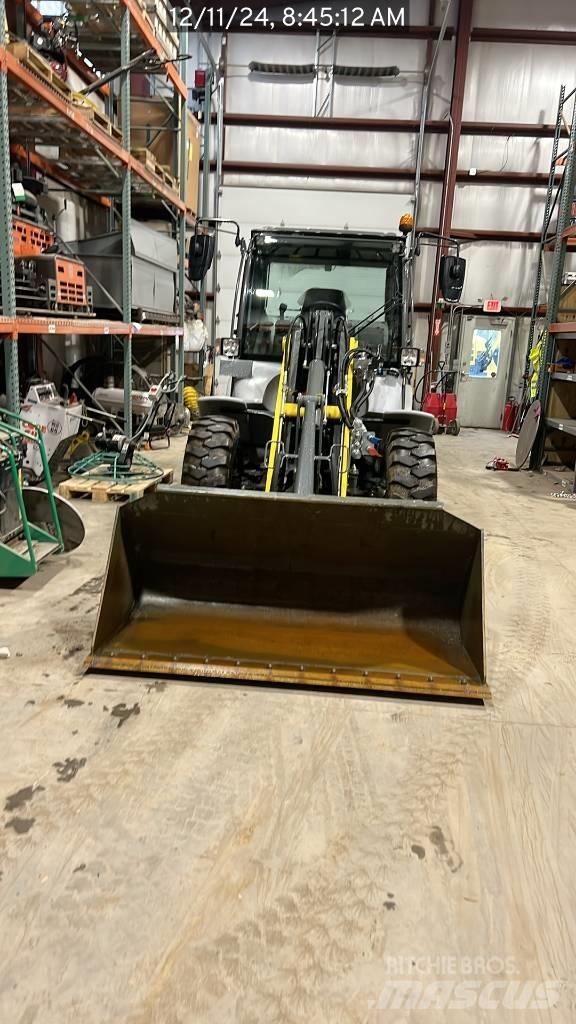 Wacker Neuson 8085 Wheel Loaders