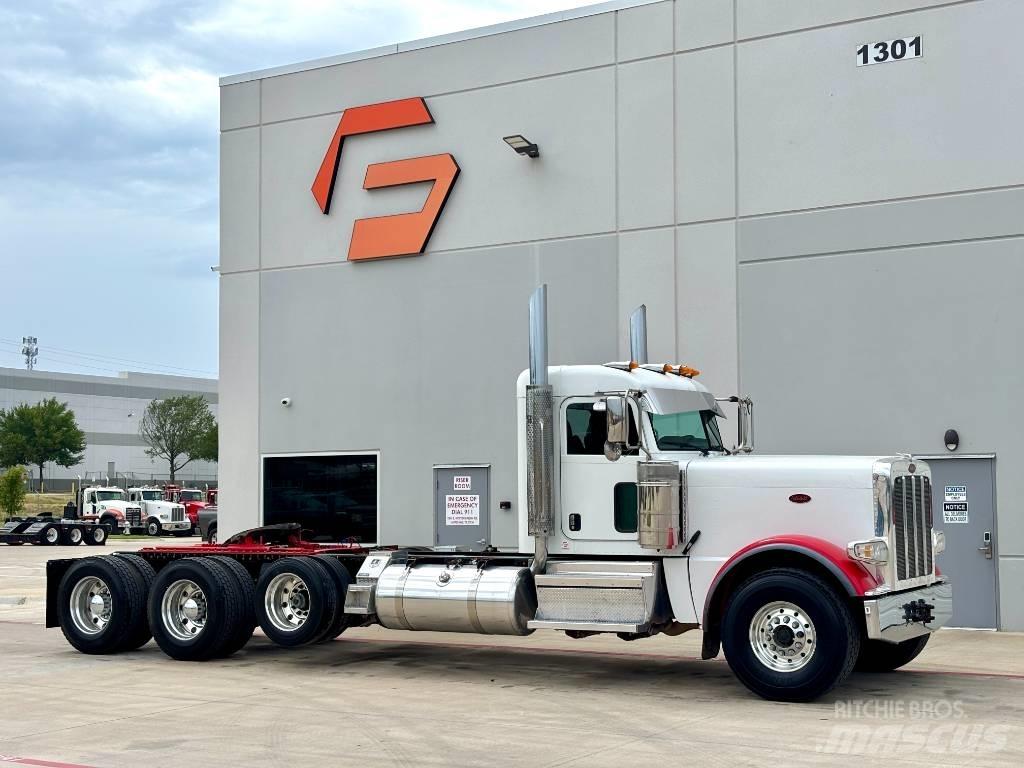 Peterbilt 389 Conventional Trucks / Tractor Trucks