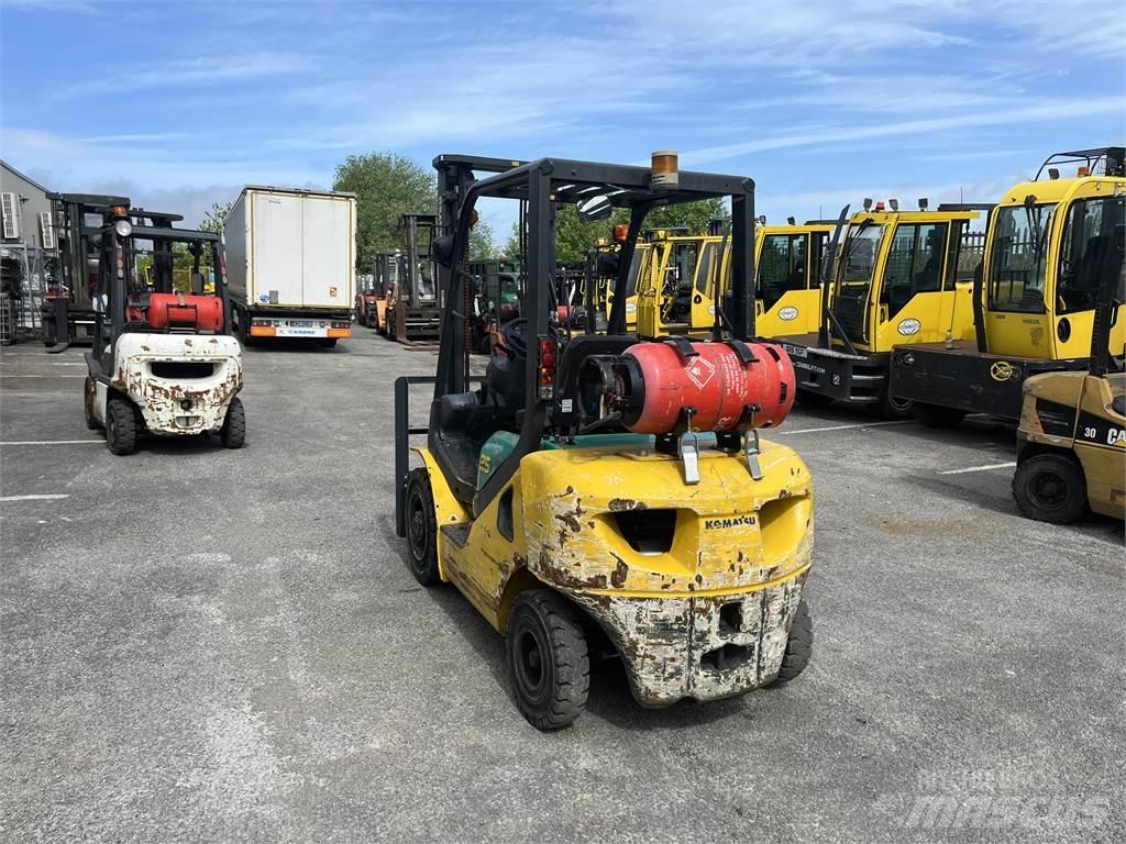 Komatsu FG25HT-16R LPG trucks
