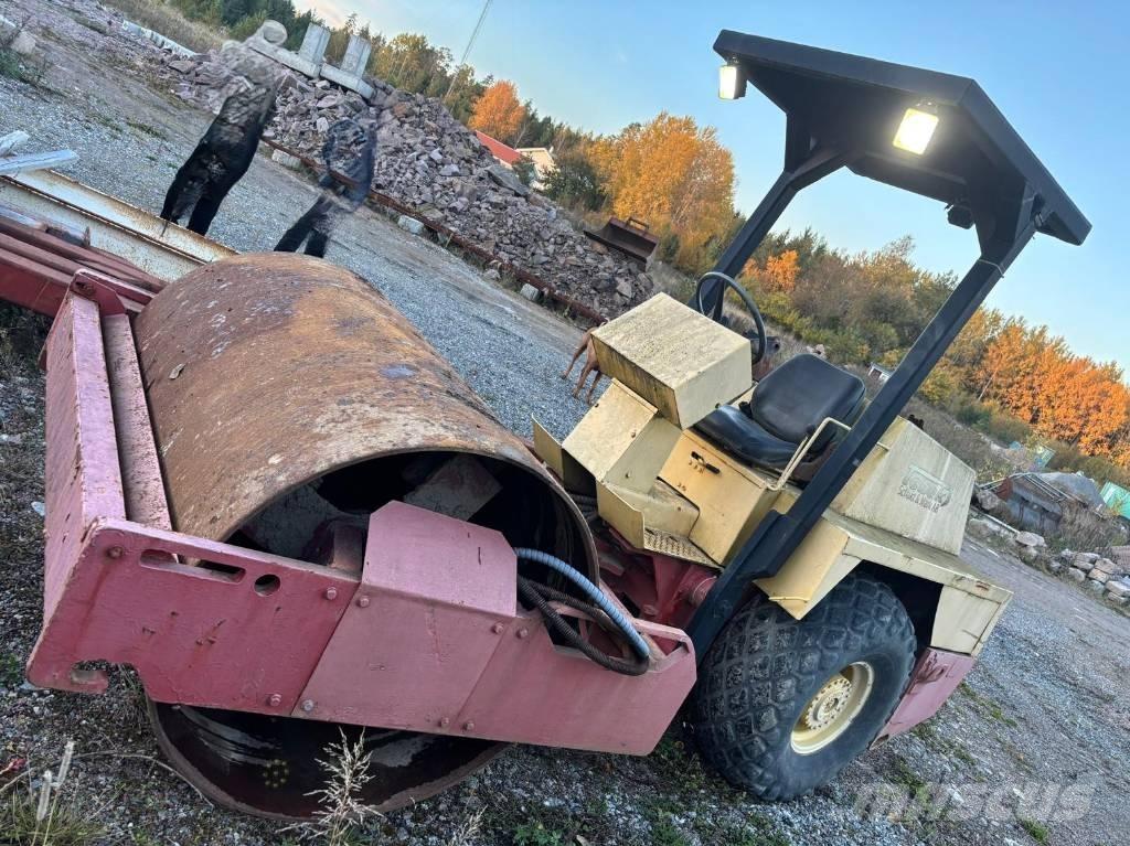Dynapac CA 141 Single drum rollers