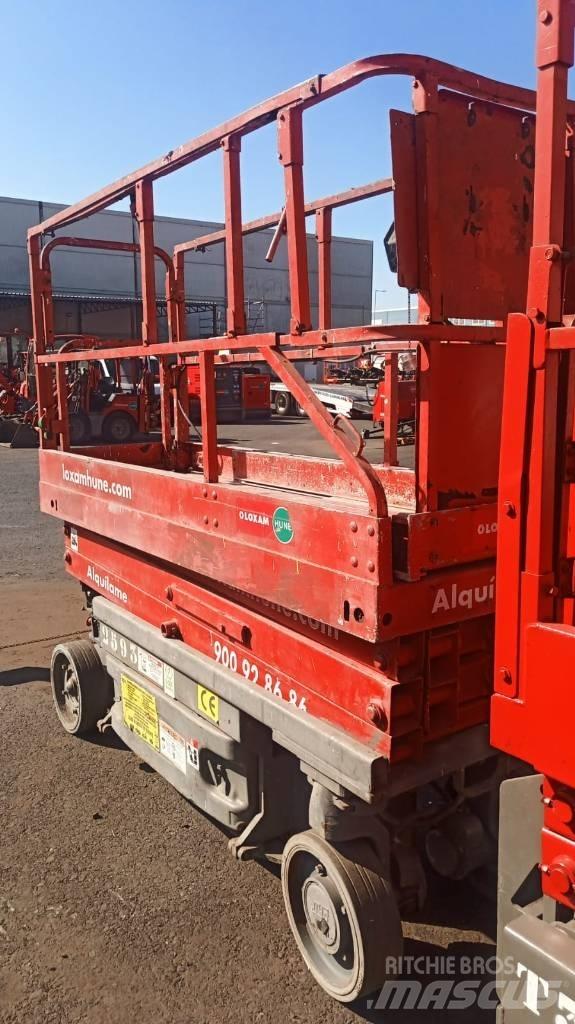 JLG 2030 ES Scissor Lifts