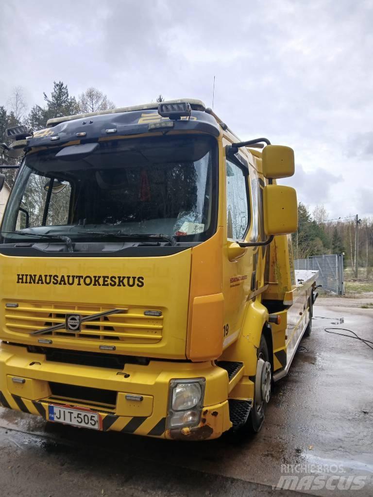 Volvo FLL42 Tow Trucks / Wreckers