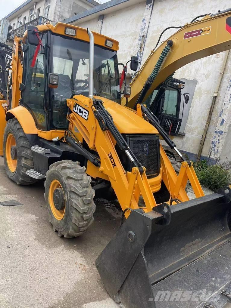 JCB 3CX Backhoe Loaders